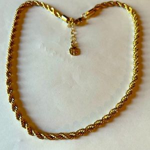 Monet  gold plated rope chain choker/necklace EUC